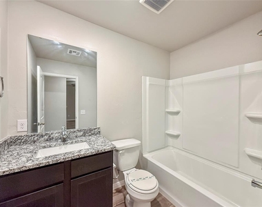 1609 Vermilion Lane - Photo Thumbnail 14