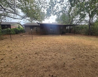 9717 Ne 2nd Street - Photo Thumbnail 13