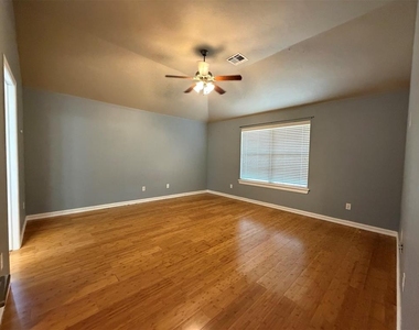 7908 Woodbend Lane - Photo Thumbnail 10