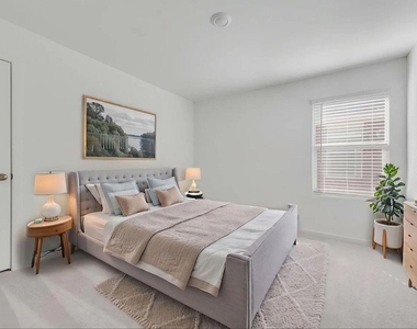 2032 Derby Lane - Photo Thumbnail 8