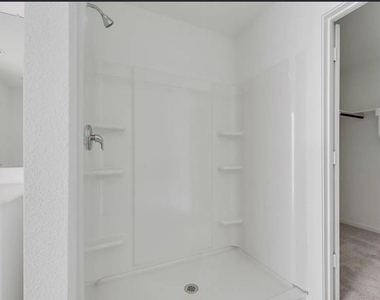 2032 Derby Lane - Photo Thumbnail 24