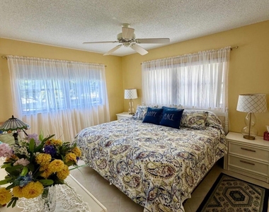 300 Ne 26th Avenue - Photo Thumbnail 13
