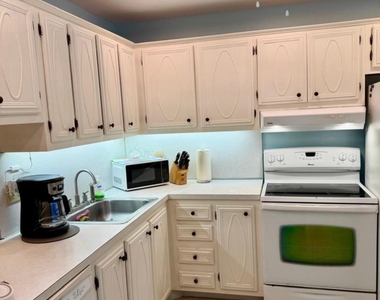 300 Ne 26th Avenue - Photo Thumbnail 10