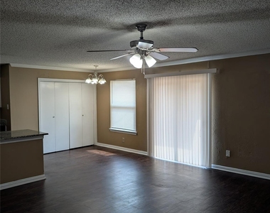 5325 Weddington Court - Photo Thumbnail 3