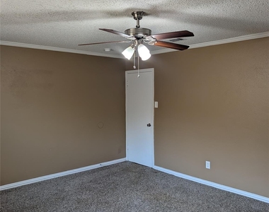 5325 Weddington Court - Photo Thumbnail 18