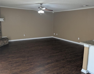 5325 Weddington Court - Photo Thumbnail 6