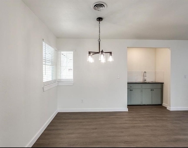 9408 N Northland Road - Photo Thumbnail 12