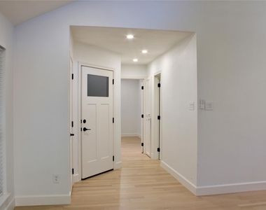 3706 Aries Drive - Photo Thumbnail 5
