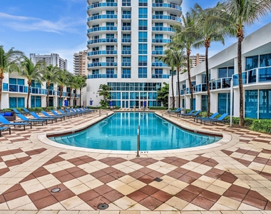 1945 S Ocean Drive - Photo Thumbnail 48