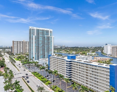 1945 S Ocean Drive - Photo Thumbnail 22