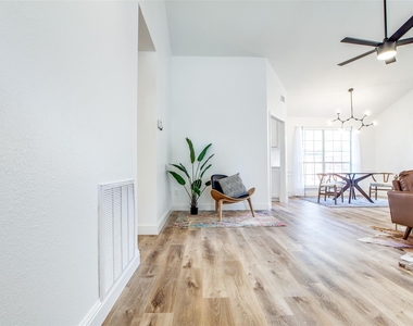 8341 Edgewater Drive - Photo Thumbnail 6