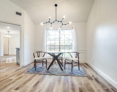 8341 Edgewater Drive - Photo Thumbnail 7