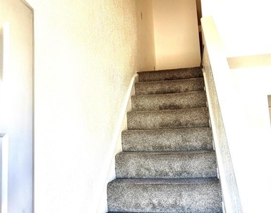 1901 E Lindsey Street - Photo Thumbnail 3