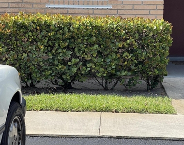 2731 Emory Drive W - Photo Thumbnail 1