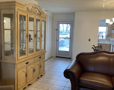 2731 Emory Drive W - Photo Thumbnail 30