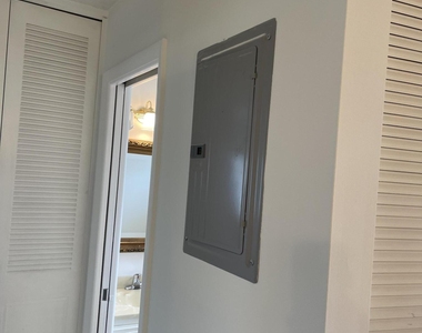 2731 Emory Drive W - Photo Thumbnail 45