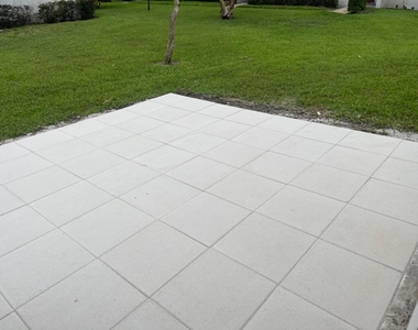 2731 Emory Drive W - Photo Thumbnail 7