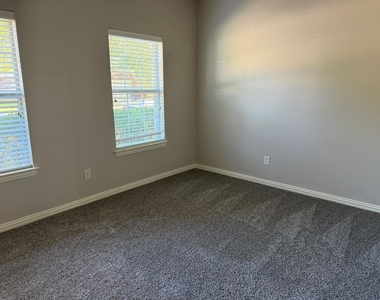 8101 Juliette Drive - Photo Thumbnail 17