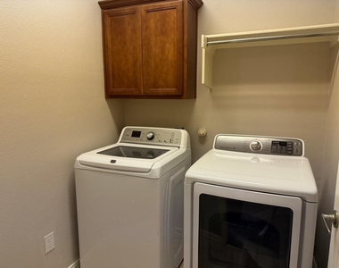 8101 Juliette Drive - Photo Thumbnail 15