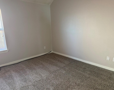 8101 Juliette Drive - Photo Thumbnail 18