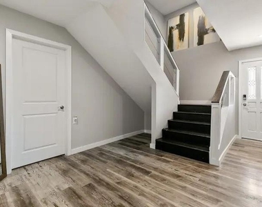 2030 Klondike Street - Photo Thumbnail 16