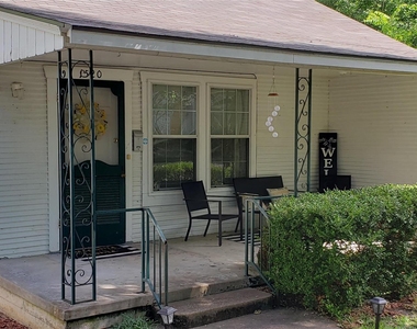 1520 Woodlawn Avenue - Photo Thumbnail 1