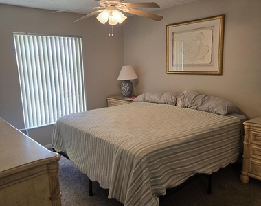 2512 Se Anchorage Cove - Photo Thumbnail 7