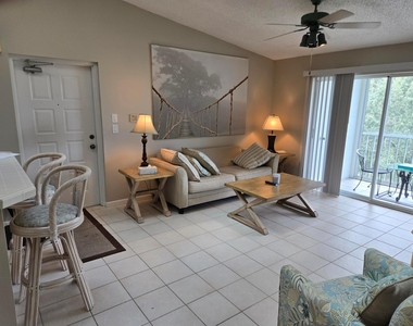 2512 Se Anchorage Cove - Photo Thumbnail 2