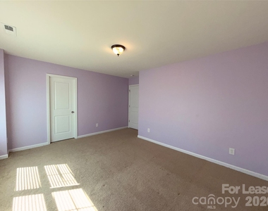 2433 Chinkapin Court - Photo Thumbnail 20