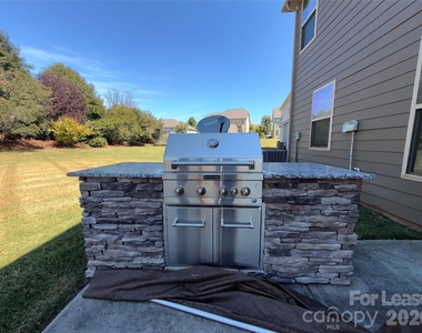 2433 Chinkapin Court - Photo Thumbnail 3