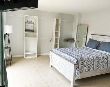 1402 Nebraska Avenue - Photo Thumbnail 8