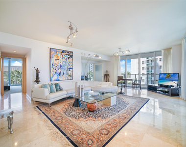 3101 S Ocean Drive - Photo Thumbnail 1