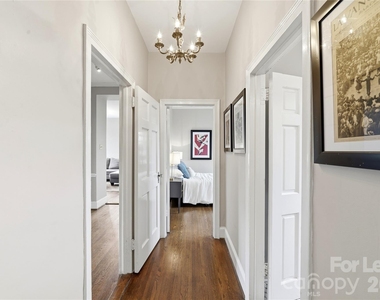 301 W 10th Street - Photo Thumbnail 20