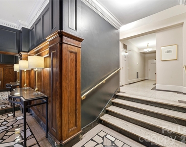 301 W 10th Street - Photo Thumbnail 25