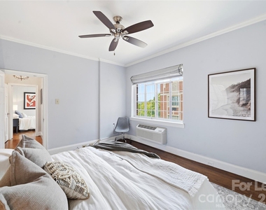 301 W 10th Street - Photo Thumbnail 14
