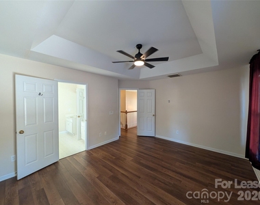 111 Foxtail Drive - Photo Thumbnail 13