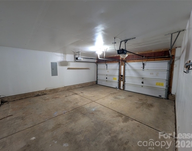 111 Foxtail Drive - Photo Thumbnail 25
