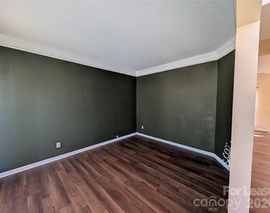 111 Foxtail Drive - Photo Thumbnail 1