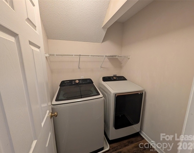 111 Foxtail Drive - Photo Thumbnail 21