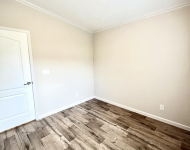 4099 74th Road N - Photo Thumbnail 8