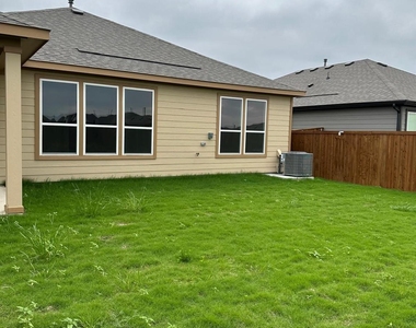 945 Brock Drive - Photo Thumbnail 10