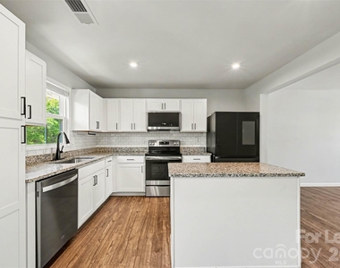904 Taybyn Road - Photo Thumbnail 11