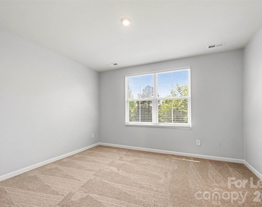 904 Taybyn Road - Photo Thumbnail 16