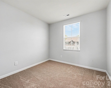 904 Taybyn Road - Photo Thumbnail 14