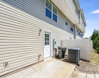 904 Taybyn Road - Photo Thumbnail 26