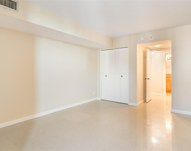 1000 S Ocean Boulevard S - Photo Thumbnail 18