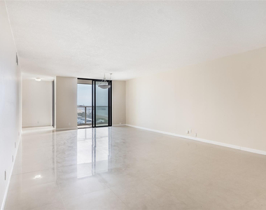 1000 S Ocean Boulevard S - Photo Thumbnail 5