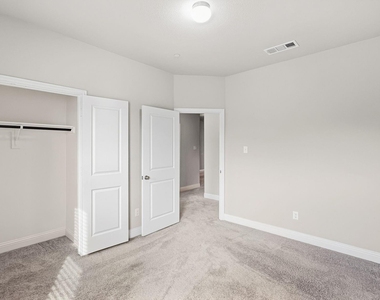 6247 Rilla Street - Photo Thumbnail 17