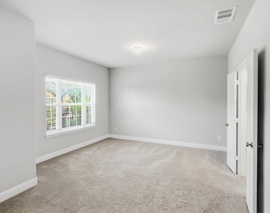 6247 Rilla Street - Photo Thumbnail 11