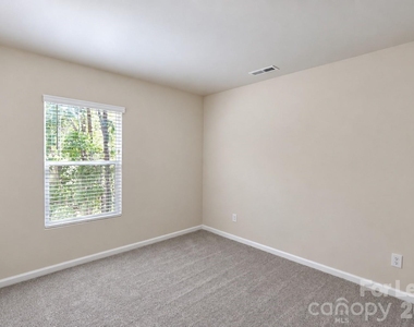 1010 Moorebrook Drive - Photo Thumbnail 17